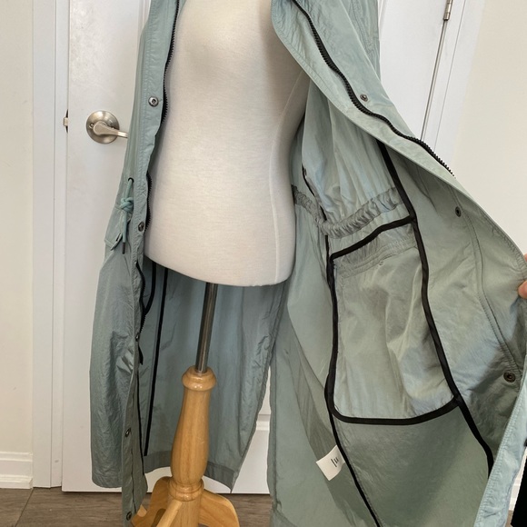 Spring rain Parka - Picture 5 of 8